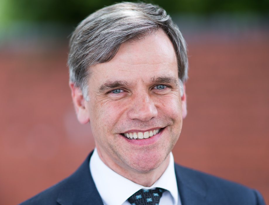 Retirement savers missing out on higher returns says new report